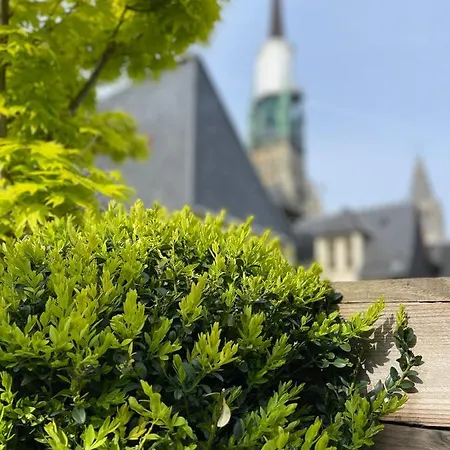 De La Cathedrale Готель