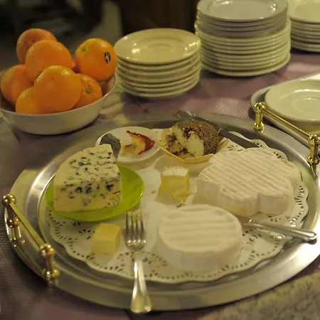 De La Cathédrale Hotel 3*