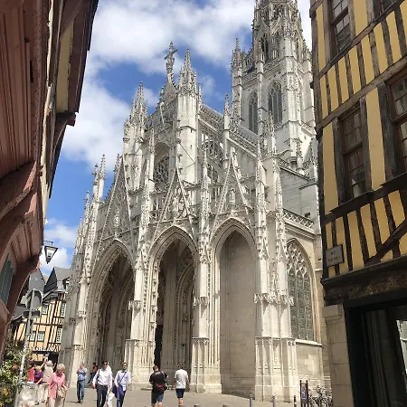 De La Cathedrale 3* Руан