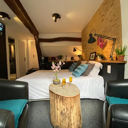 Hotel De La Cathedrale 3*