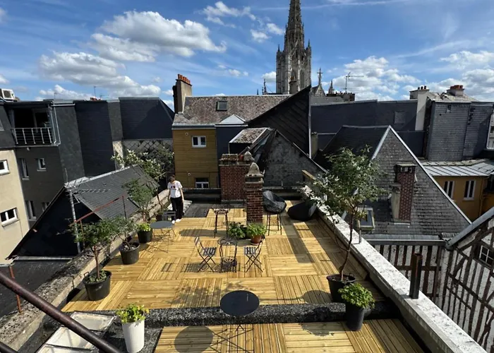 De La Cathédrale Hotel